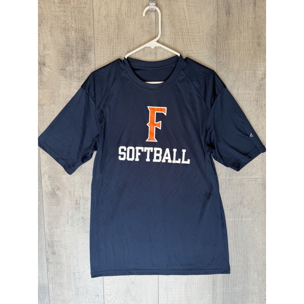 Cal State Fullerton Titans Softball Team Men's Navy T-Shirt Large 100% Polyester